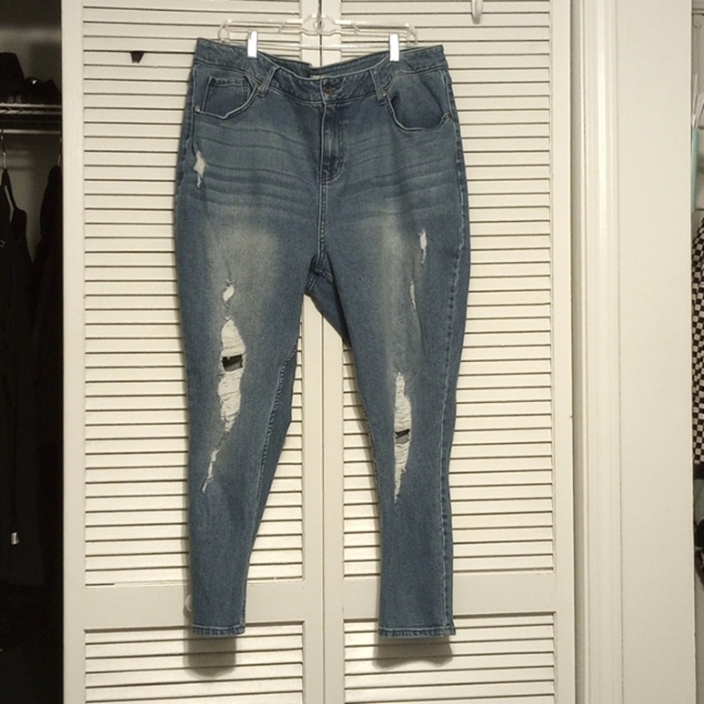Plus Size 18 Ht Mom jeans